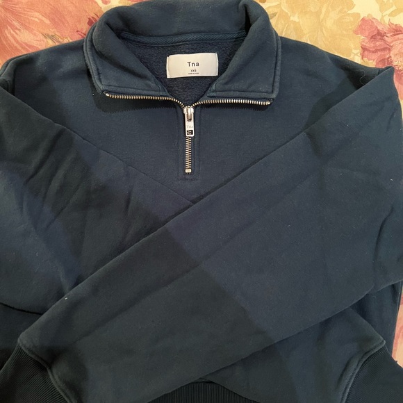 TNa longsleeve crop top - Picture 2 of 4